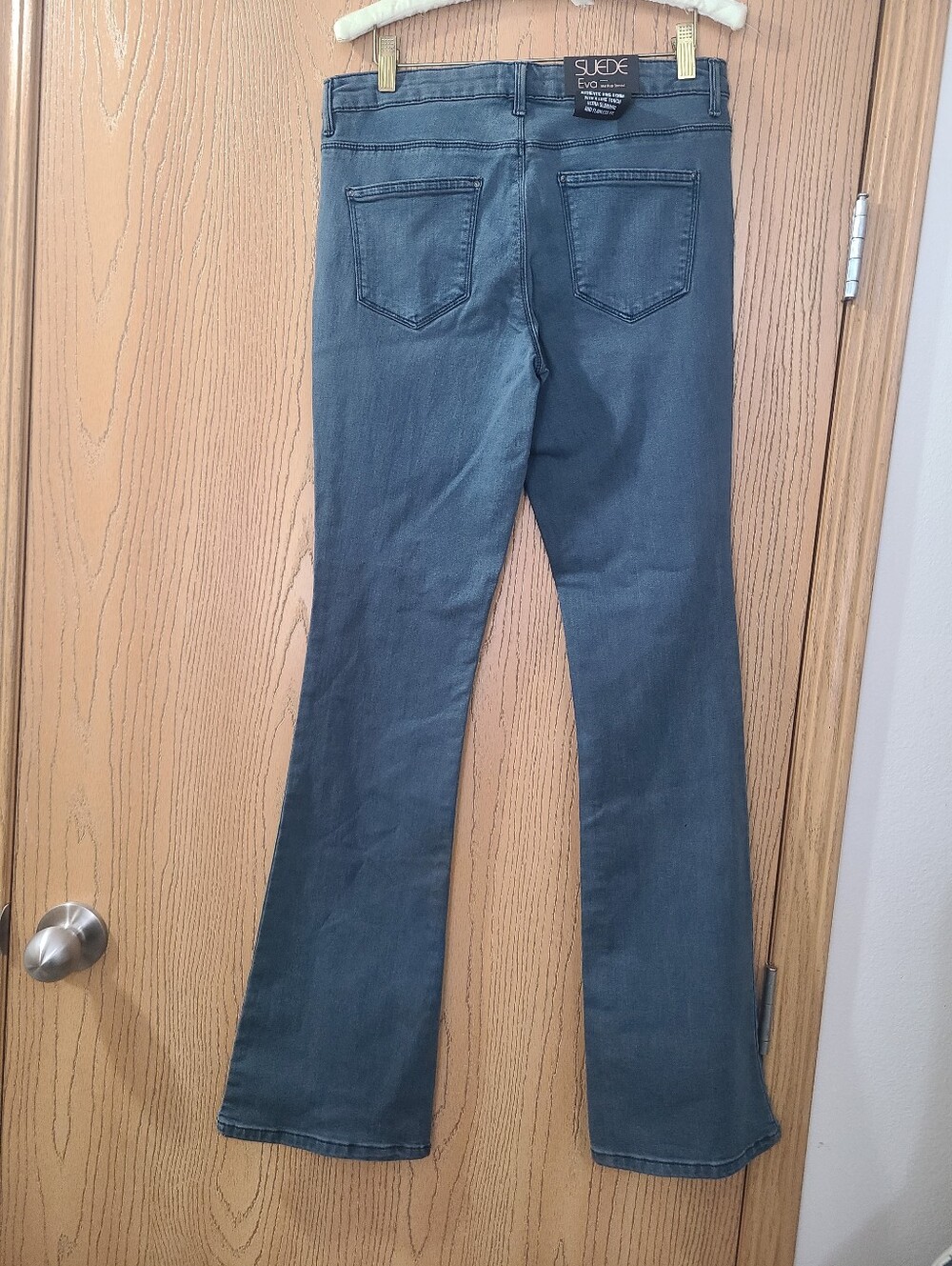 NWT Suede Brand Eva Mid Rise Bootcut Jeans - Picture 2 of 5